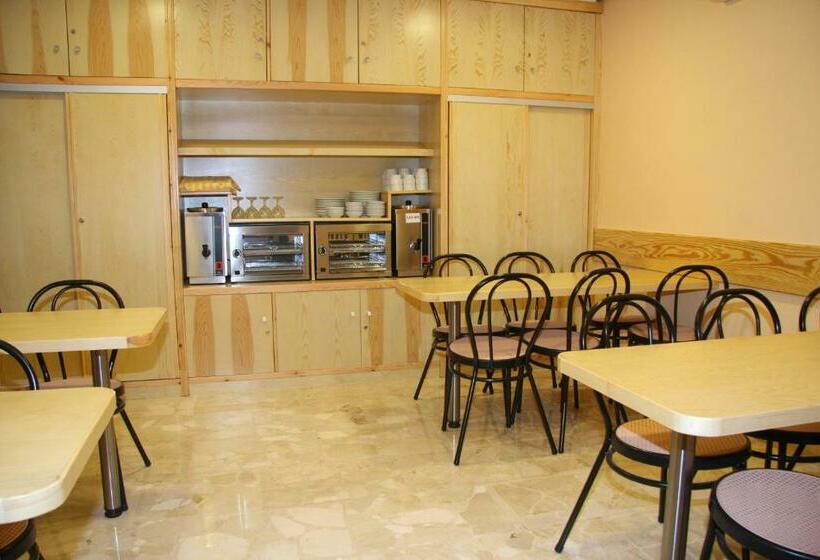 Standard Triple Room with Terrace, Ler  Argi