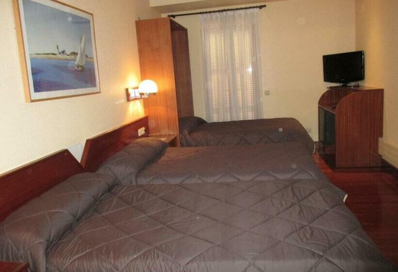 Standard Triple Room with Terrace, Ler  Argi