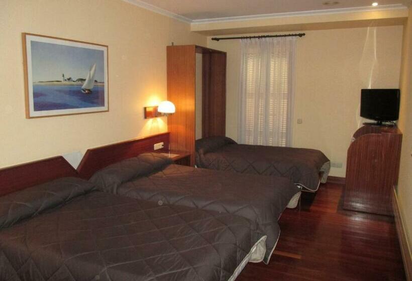 Standard Triple Room with Terrace, Ler  Argi