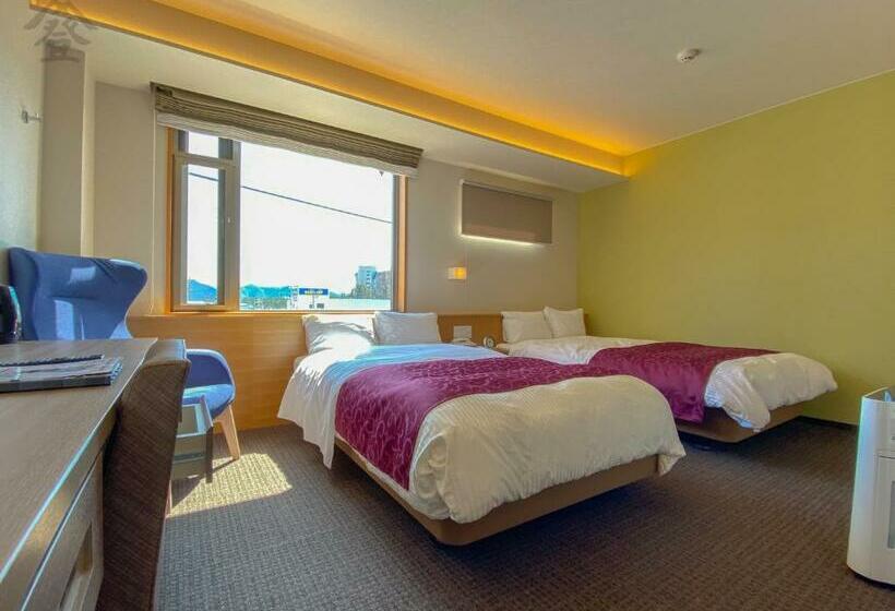 이코노미 룸, Noborisaka