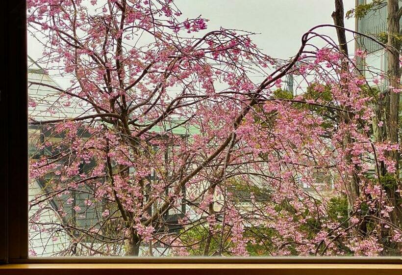 스탠다드 싱글 룸, Noborisaka