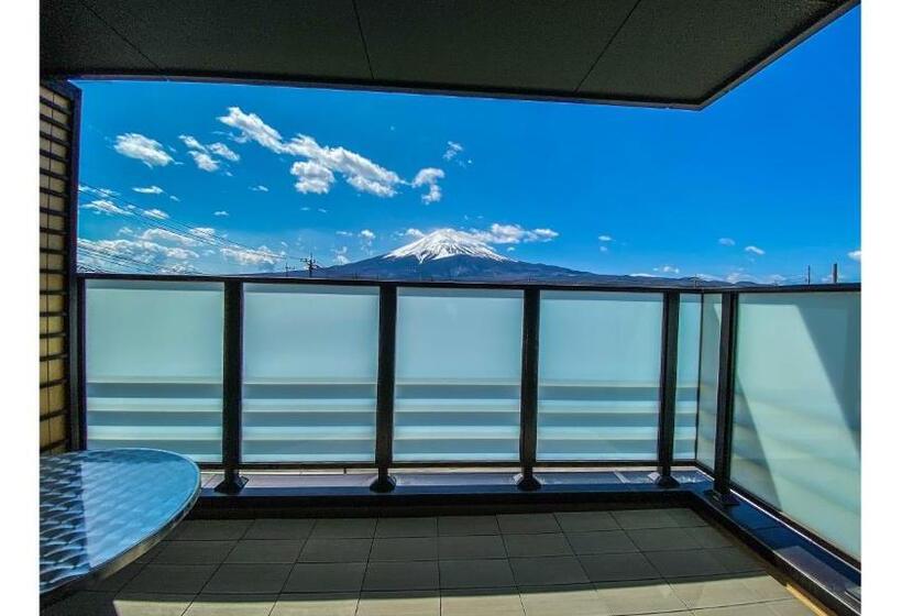 디럭스 룸, Noborisaka