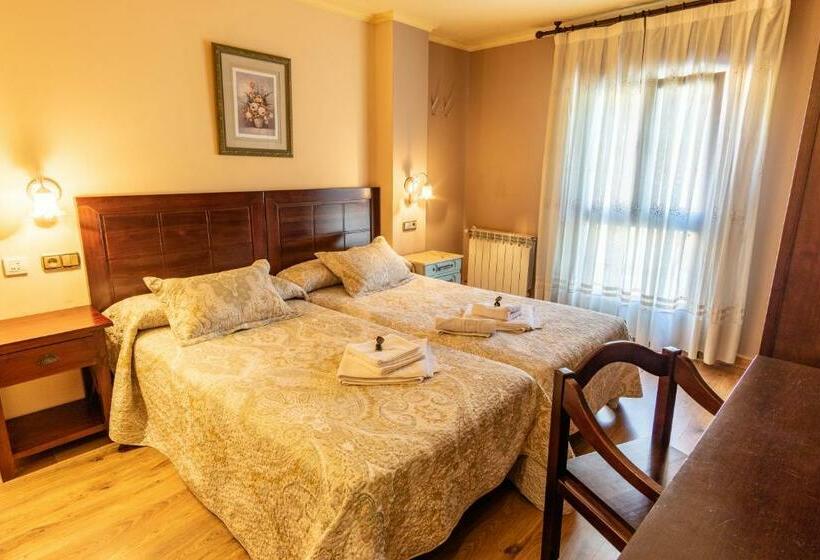 4인용 스탠다드 룸, Peña Pandos