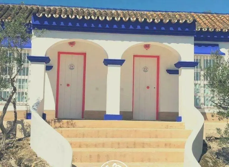 エコノミールーム, La Villoría