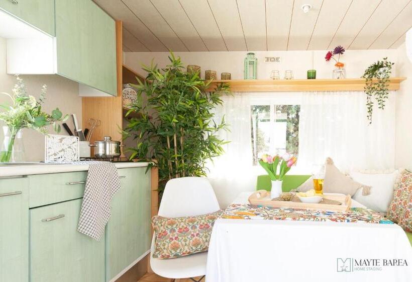 בקתה סטנדרטית, La Villoría