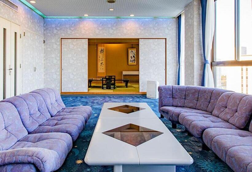 غرفة ديلوكس عائلية, Seiko Grand