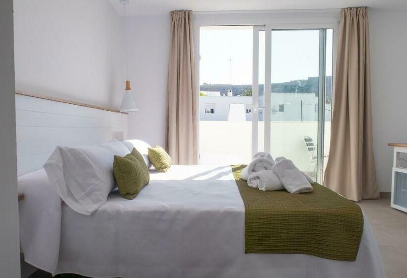 テラス付きスタンダードルーム, Senderos