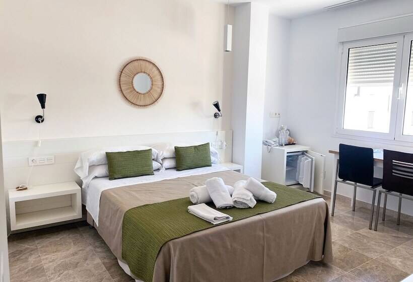 スタンダードルーム, Senderos