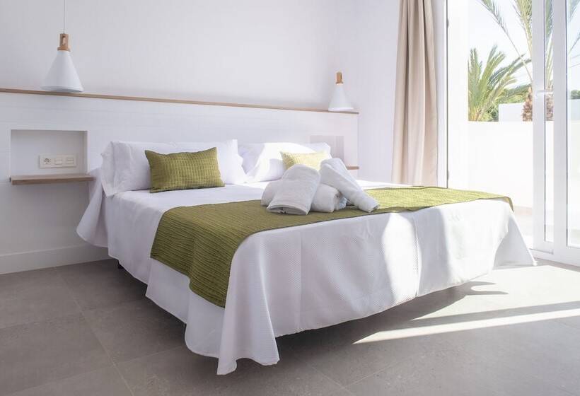 テラス付きスタンダードルーム, Senderos