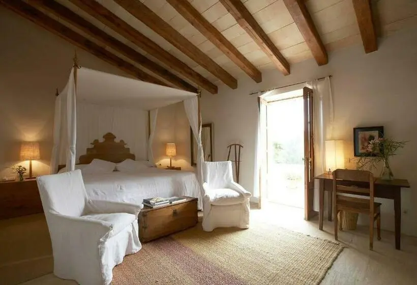 Juniorsvit, Son Gener Hotel Spa