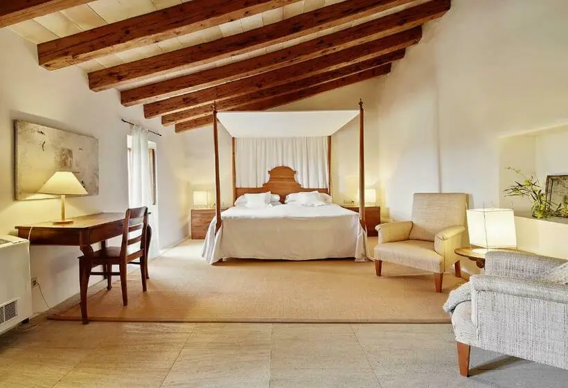 Juniorsvit, Son Gener Hotel Spa
