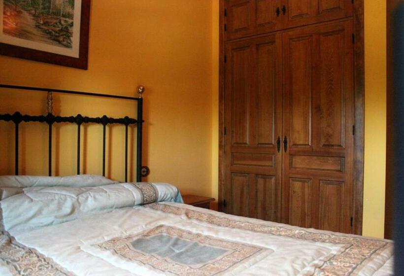 침실 4개 주택, Complejo Rural La Coronilla