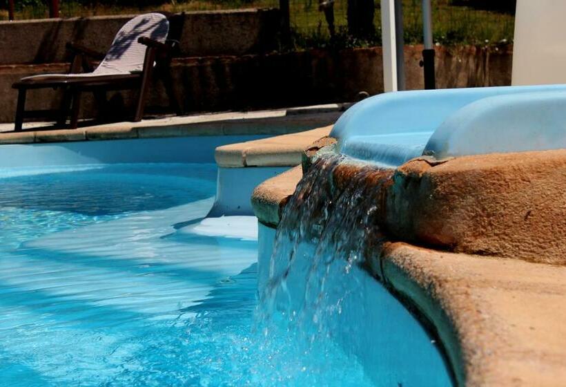 침실 4개 주택, Complejo Rural La Coronilla