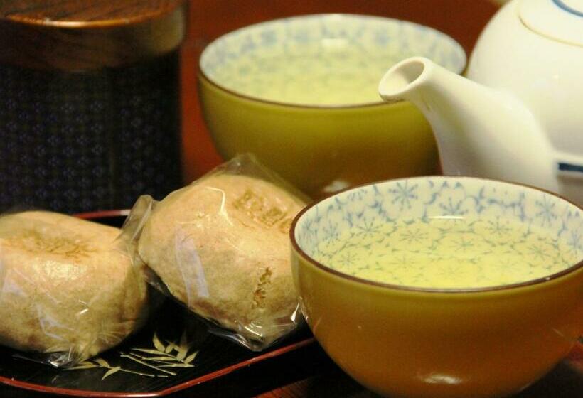 스탠다드 룸, Hatoguruma Kawabata