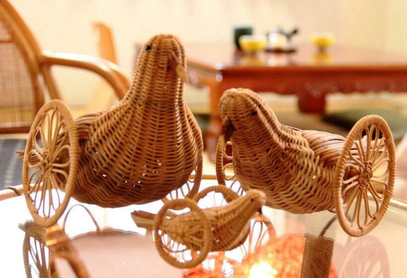 스탠다드 룸, Hatoguruma Kawabata