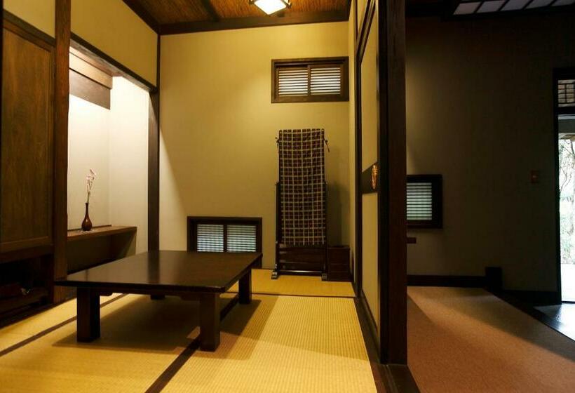 Quarto Estandar, Hazu Gassyo