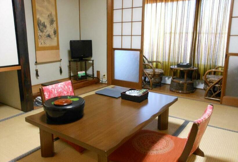 غرفة قياسية حمام مشترك, Noren Yado Meigetsu