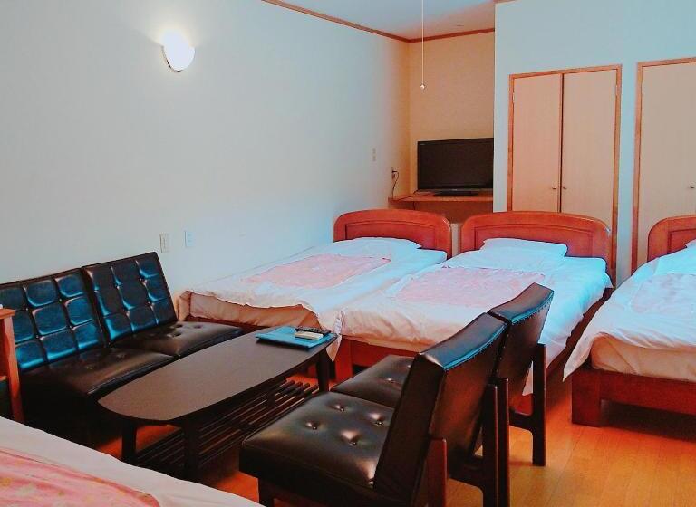 Chambre Quadruple Standard, 御宿しんしま