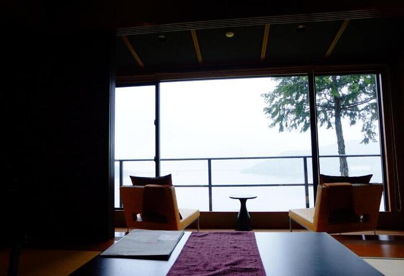 Номер Стандарт с Гостиной, Rakuyu