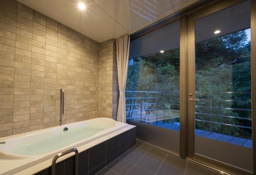 Номер Стандарт, Sekisuien