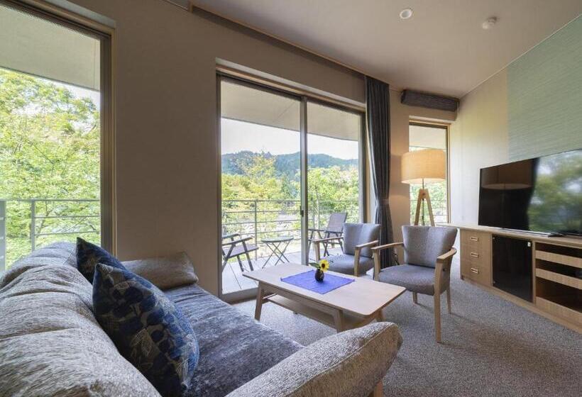 Номер Стандарт, Sekisuien