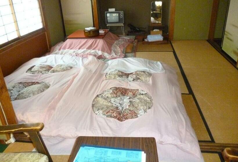 디럭스 룸, Uotoshi Ryokan