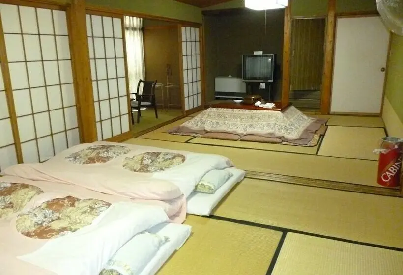 اتاق لوکس, Uotoshi Ryokan