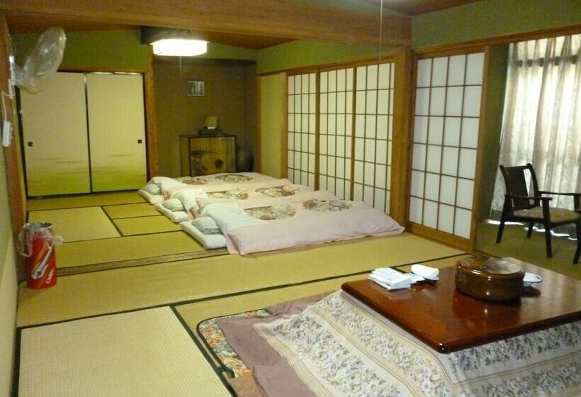 Номер Deluxe, Uotoshi Ryokan