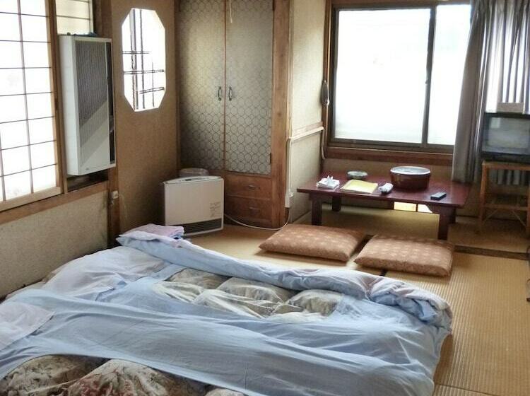 디럭스 룸, Uotoshi Ryokan