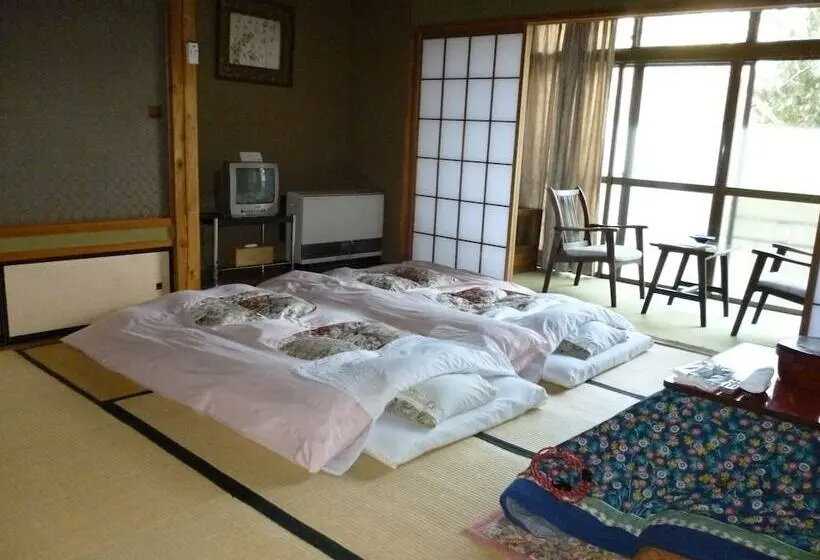 اتاق لوکس, Uotoshi Ryokan