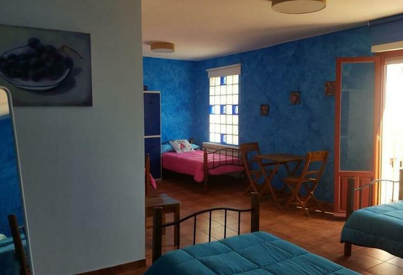 4인용 스탠다드 룸, Hostal A La Sombra Del Laurel