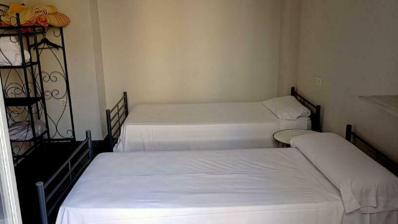 스탠다드 룸 공동 욕실, Old Center Inn Alicante