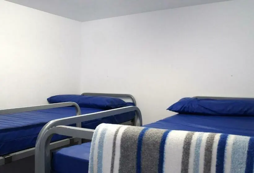 اتاق استاندارد چهار تخته, Albergue Santiago Apostol