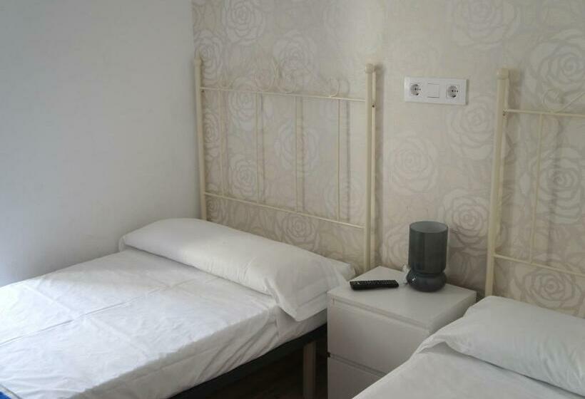 标准间, Albergue Santiago Apostol