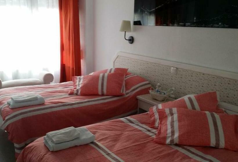 اتاق استاندارد با سرویس بهداشتی مشترک, Alojamiento Miramar