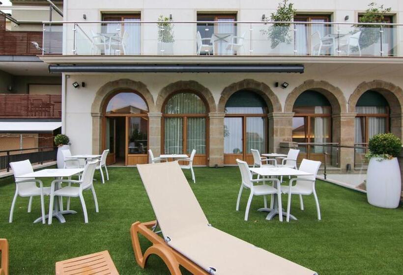 חדר סופריור עם טרסה, Cal Piteu