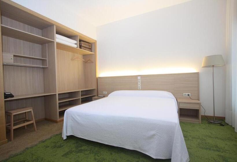 חדר סטנדרט עם מרפסת, Cal Piteu