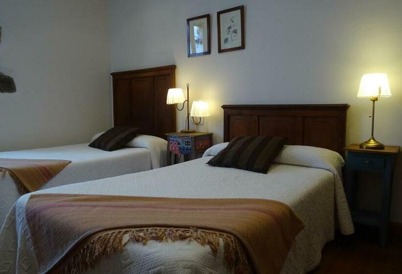 غرفة قياسية, Días De Luna