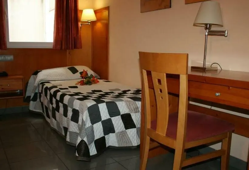 Standard Yhden Hengen Huone, El Pinche De Oro