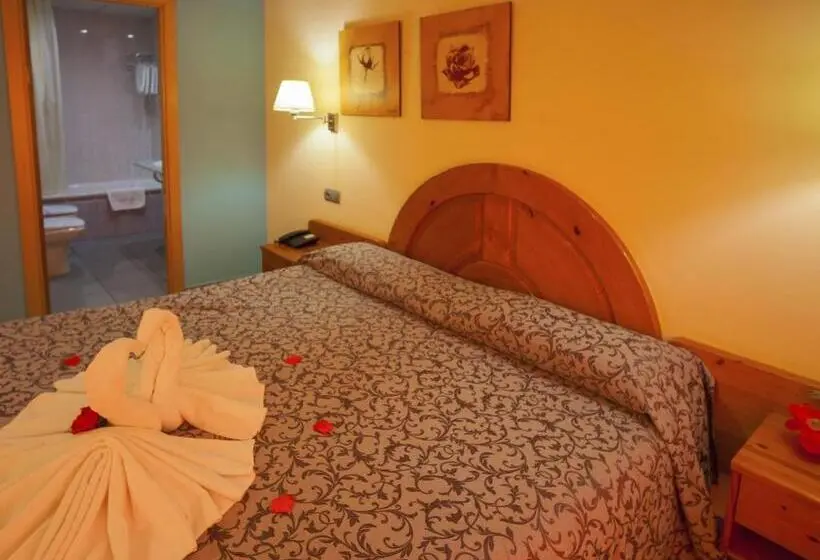 Romanttinen Huone, El Pinche De Oro