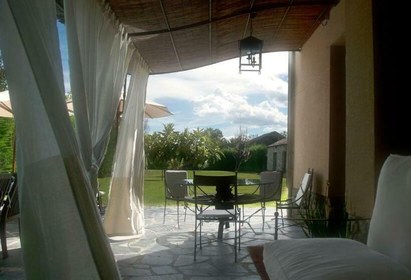 جناح جونيور, El Tiempo Recobrado   Hotel De Silencio Y Relax