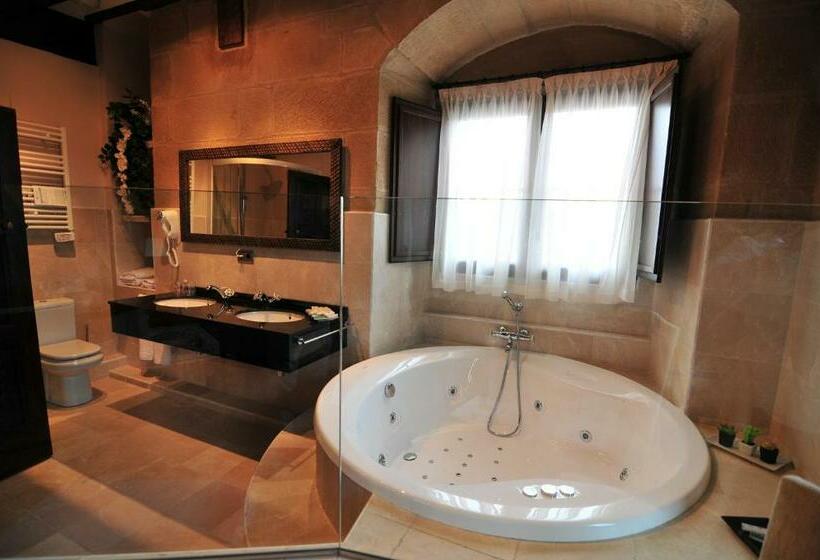 Люкс, Hospederia Palacio De Casafuerte