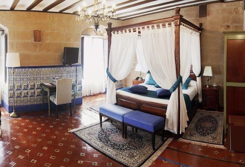 Люкс, Hospederia Palacio De Casafuerte