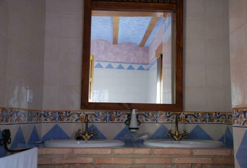 סוויטת ג'וניור, Hospedería Río Zumeta Spa