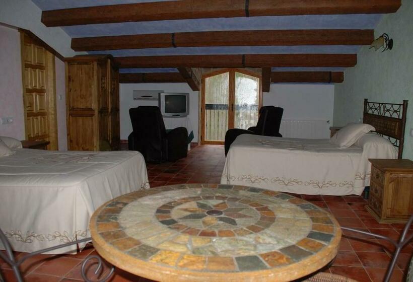 Полулюкс, Hospedería Río Zumeta Spa