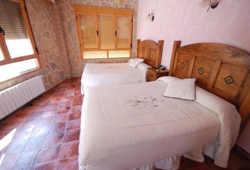 Полулюкс, Hospedería Río Zumeta Spa