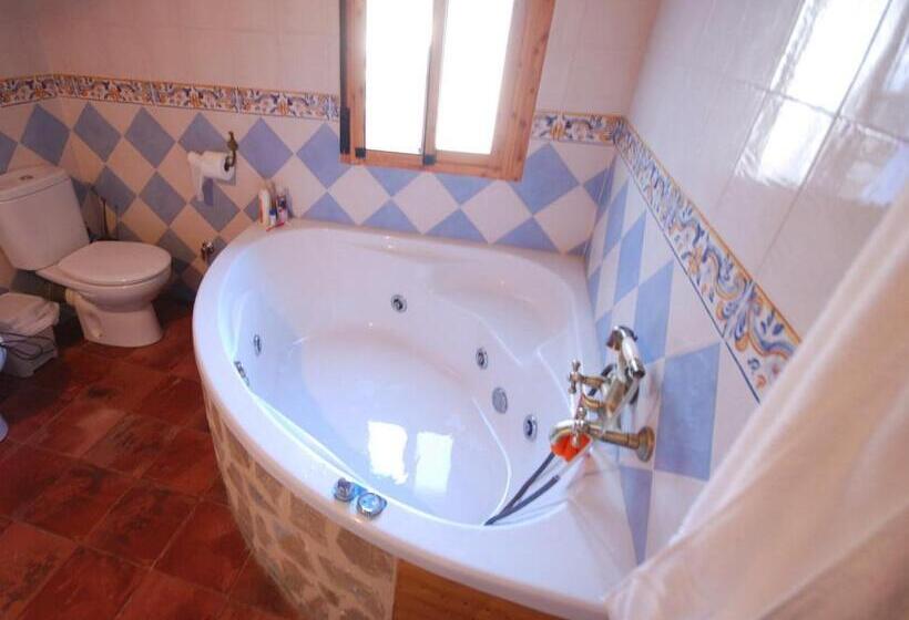 Номер Стандарт с Гидромассажем, Hospedería Río Zumeta Spa
