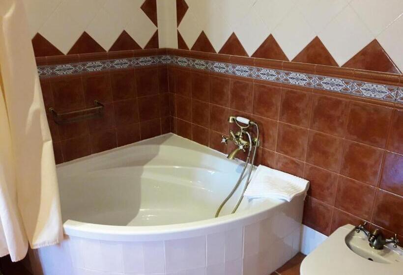 סוויטה, Hospedería Santa Elena