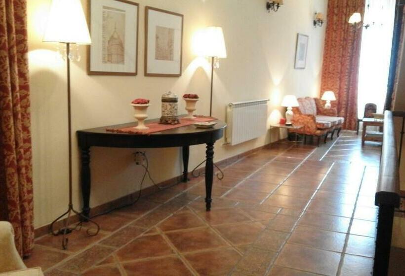 غرفة قياسية مزوَّدة بتراس, Hostal Rural Cumbres De Castilla