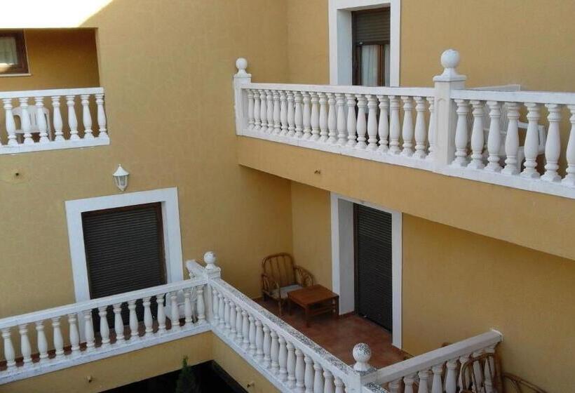 منزل غرفة نوم واحدة, Hostal Rural Cumbres De Castilla